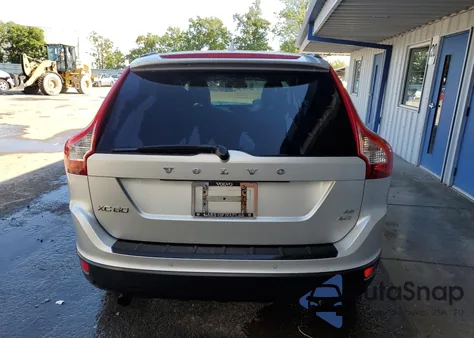 2010 Volvo Xc60 3.2 z USA, uszkodzony, nr VIN YV4960DZ5A2078534